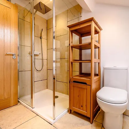 2 Bed In Cunsey 88319 Holiday home